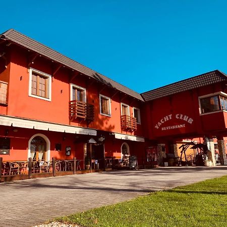 Resort Maják Horní Soběšovice Esterno foto