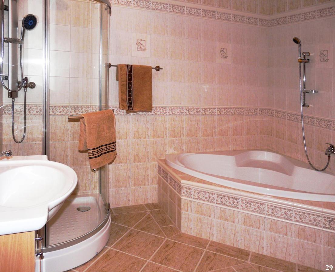 Resort Maják Horní Soběšovice Esterno foto